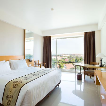 Golden Palace Hotel Lombok Mataram Kültér fotó