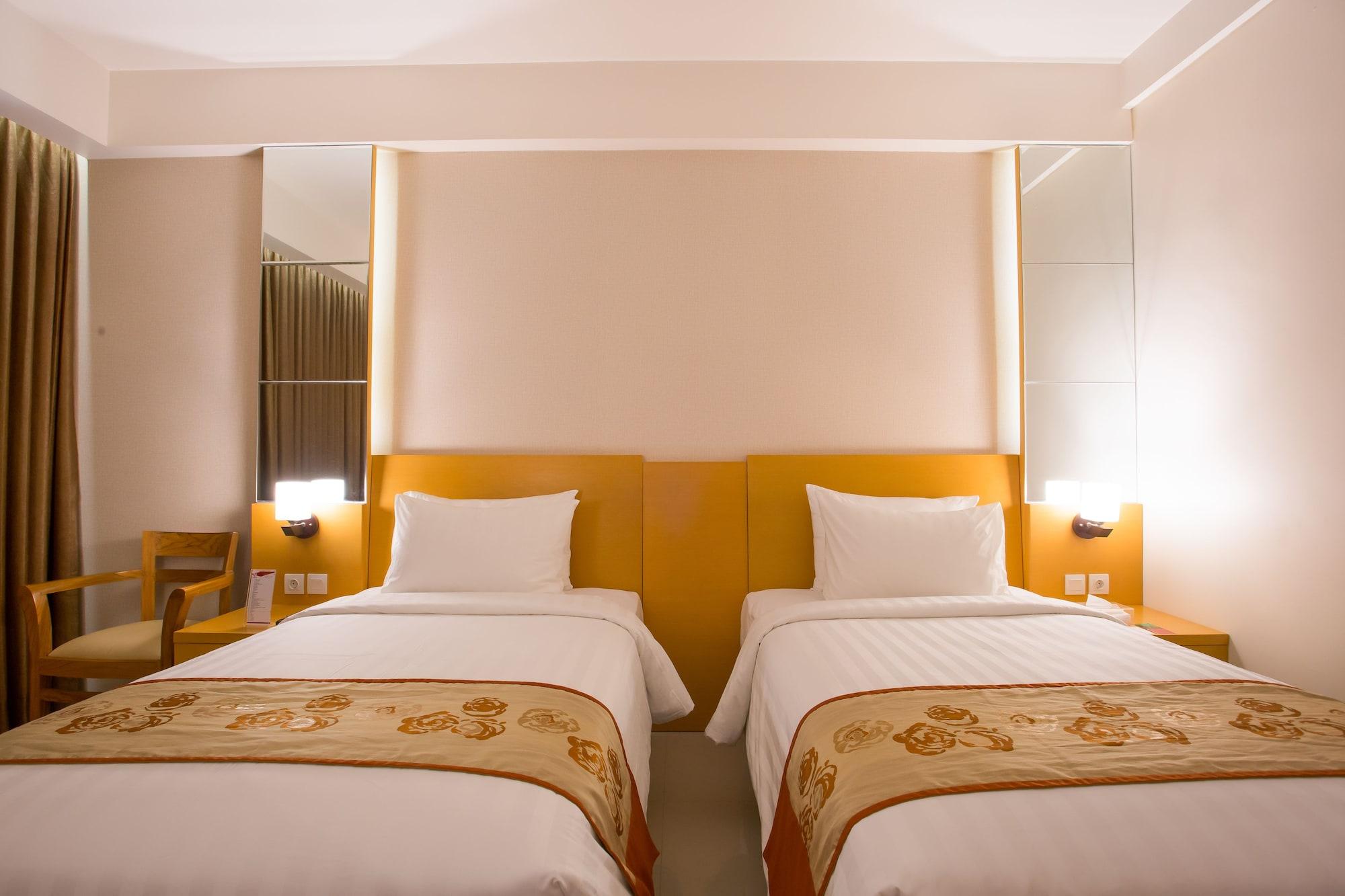 Golden Palace Hotel Lombok Mataram Kültér fotó
