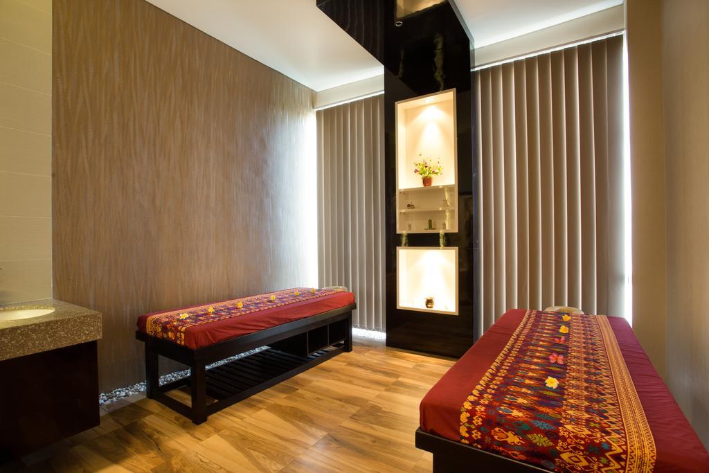 Golden Palace Hotel Lombok Mataram Kültér fotó