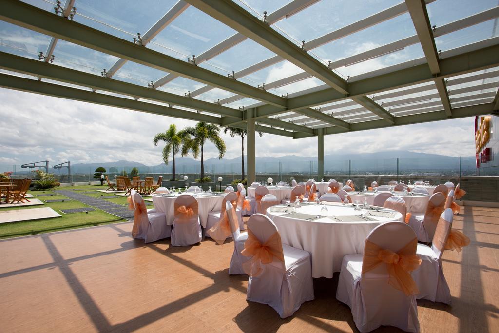 Golden Palace Hotel Lombok Mataram Kültér fotó