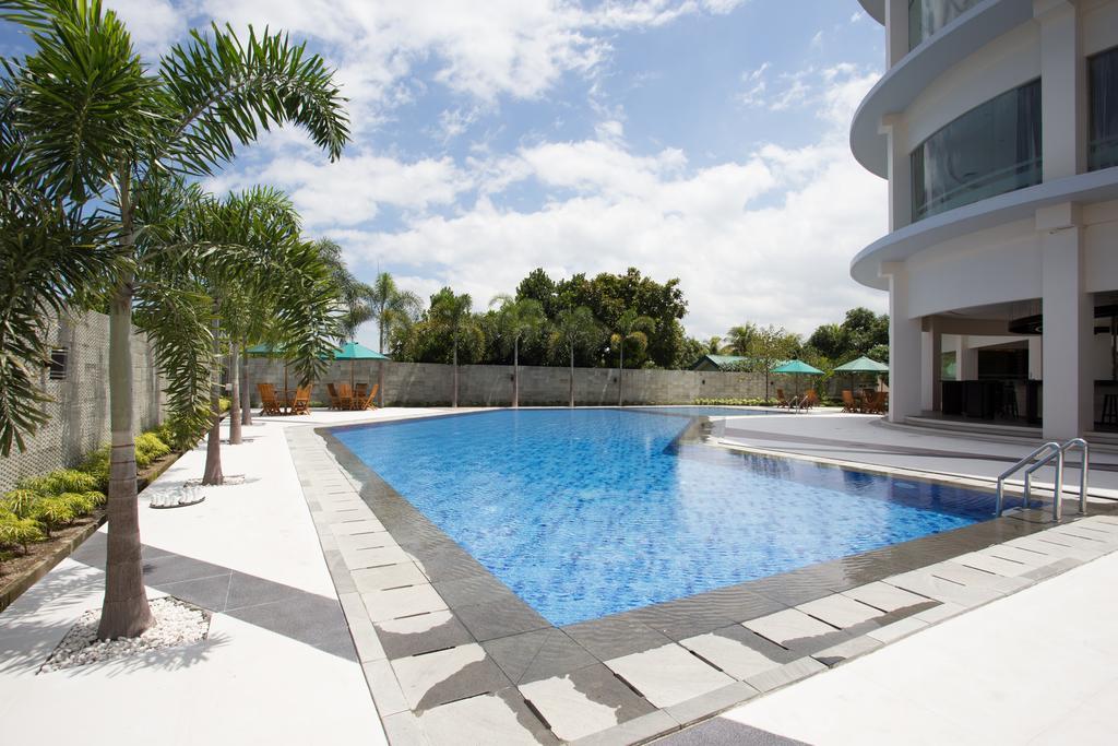 Golden Palace Hotel Lombok Mataram Kültér fotó