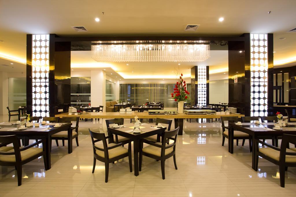 Golden Palace Hotel Lombok Mataram Kültér fotó