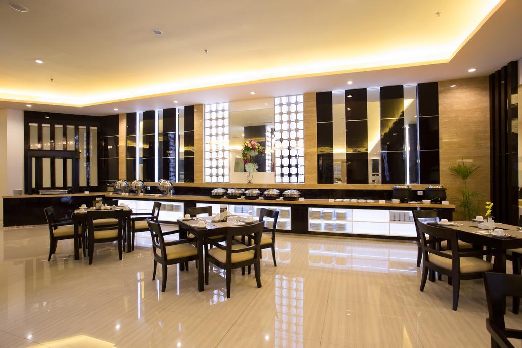 Golden Palace Hotel Lombok Mataram Kültér fotó