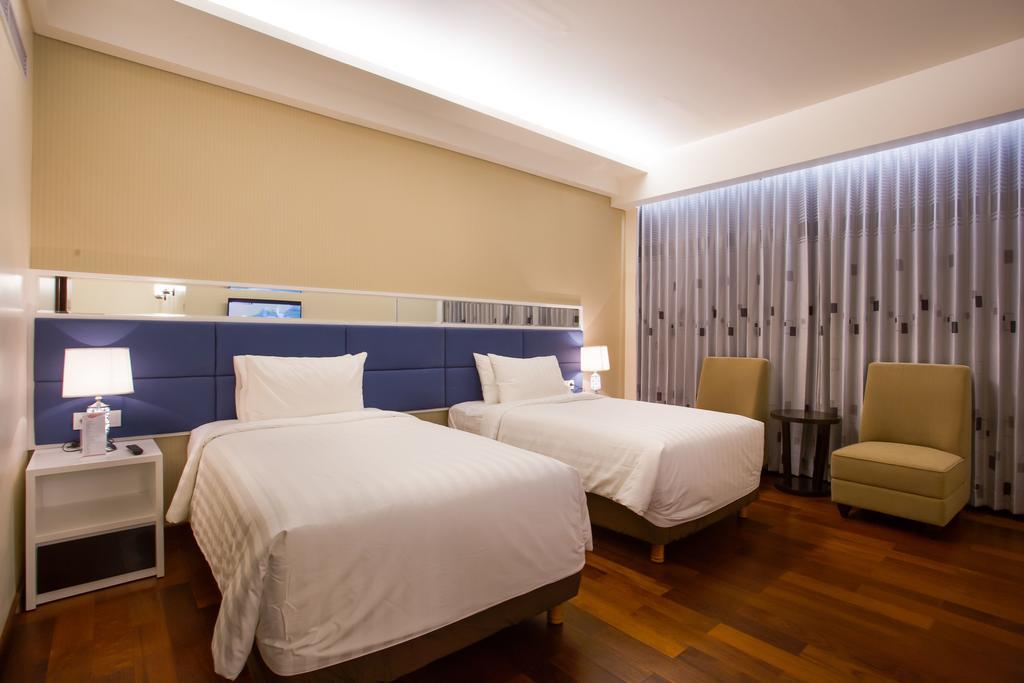Golden Palace Hotel Lombok Mataram Kültér fotó