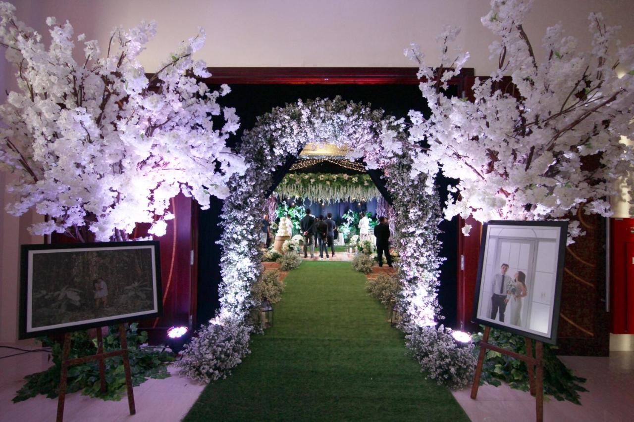 Golden Palace Hotel Lombok Mataram Kültér fotó