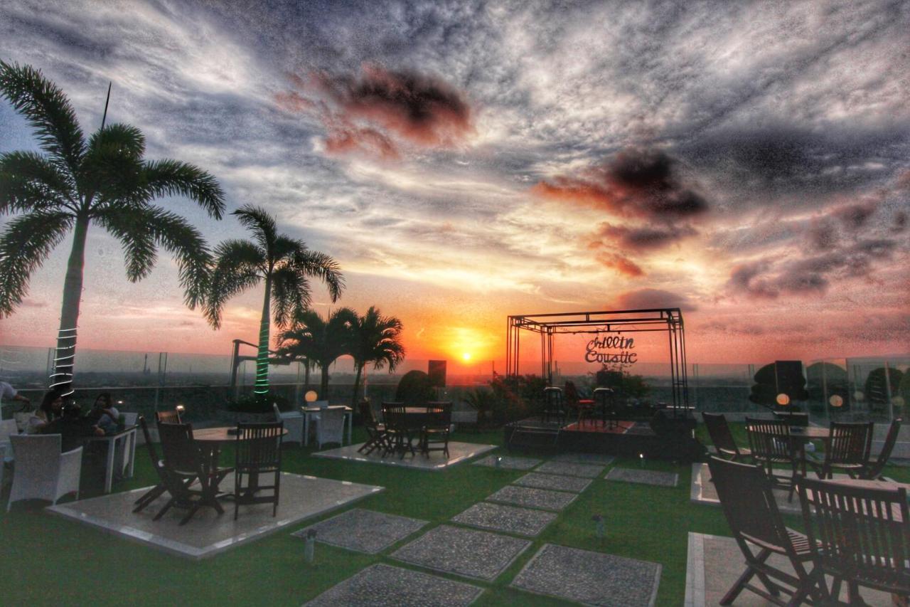Golden Palace Hotel Lombok Mataram Kültér fotó